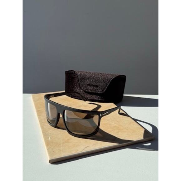 NEW Tom Ford FT1066 Clint Oversized Mask in Black - Picture 3 of 7